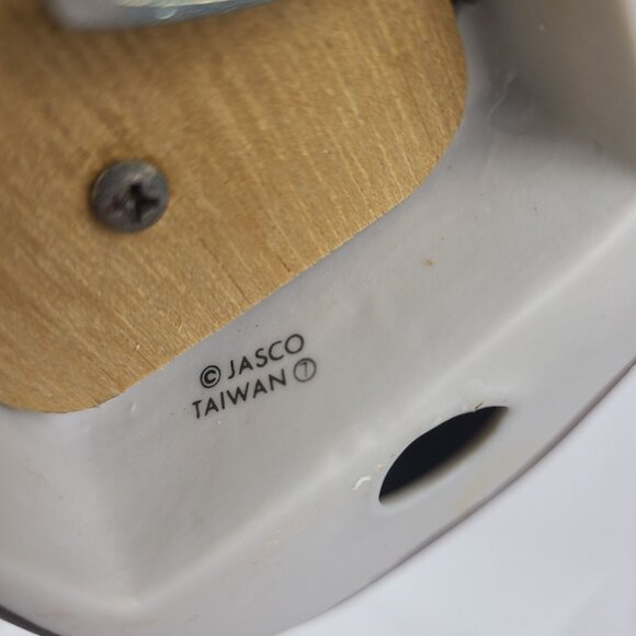 Jasco Mouse Music Box Plays Deck the Halls Hand Painted Tested WORKS - Picture 8 of 16